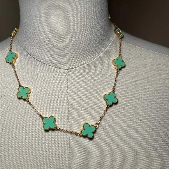 Source Unknown Jewelry - Beautiful Gold and Green Fashion Necklace and Bracelet Set